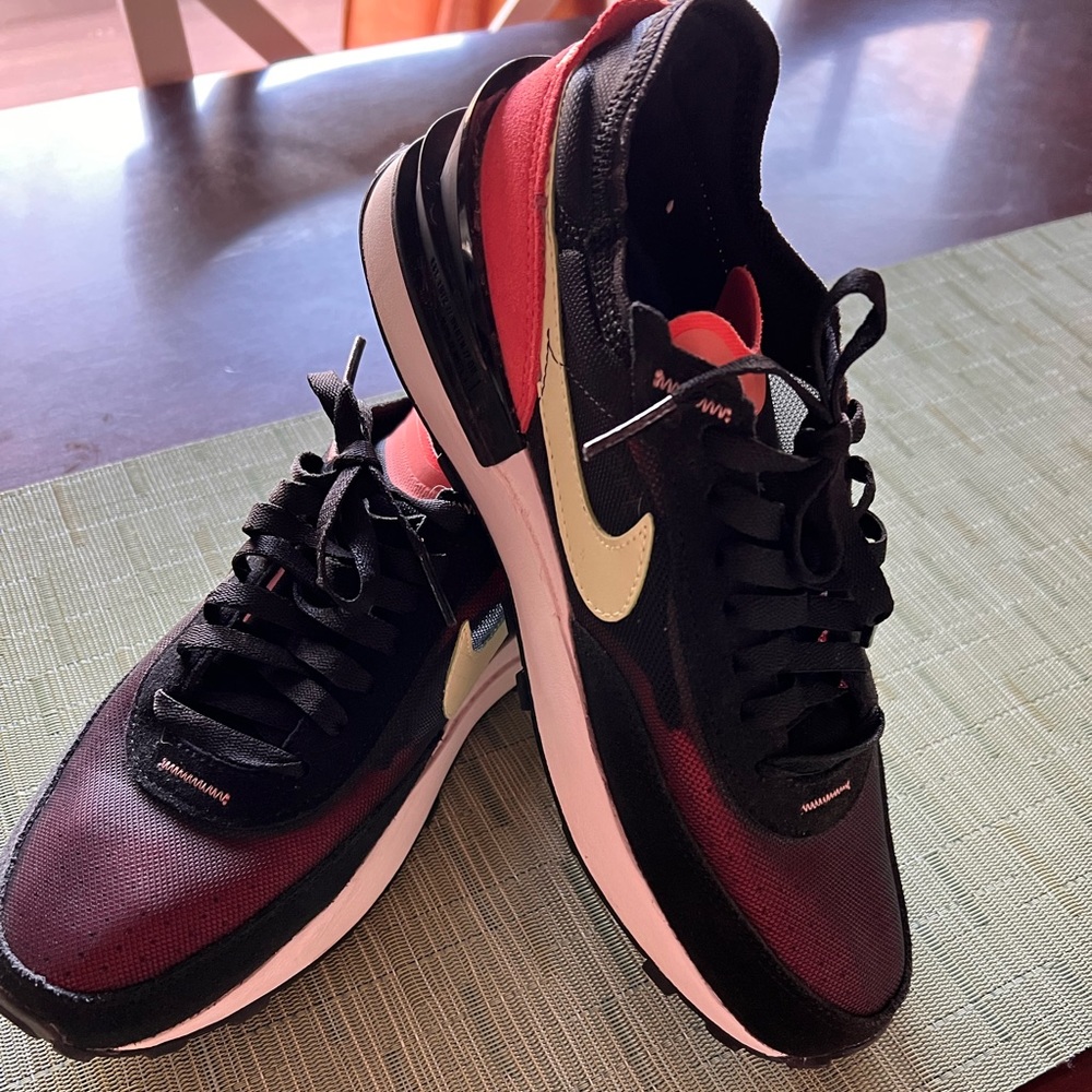 Woman’s Nike waffle shoes